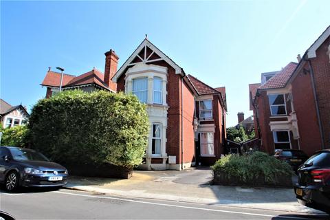 1 bedroom apartment to rent, Nettlecombe Avenue