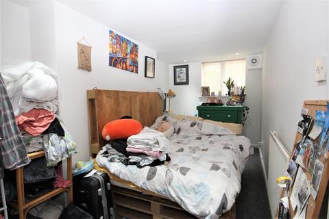 1 bedroom apartment to rent, Nettlecombe Avenue