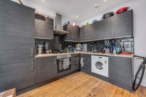 2 bedroom property for sale, Upper Tollington Park, Stroud Green