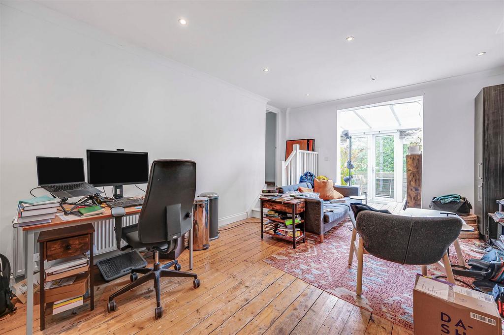 Davies Davies Flat B 107 Upper Tollington Park 0