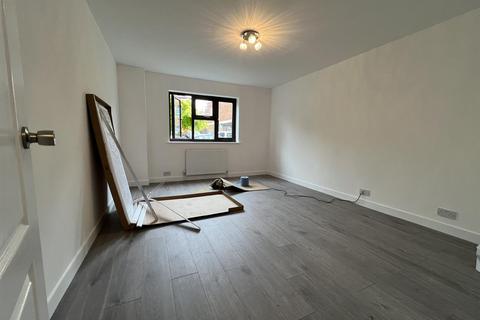 2 bedroom apartment to rent, Lansdown Court, 30 Rundell Crescent, Hendon, London