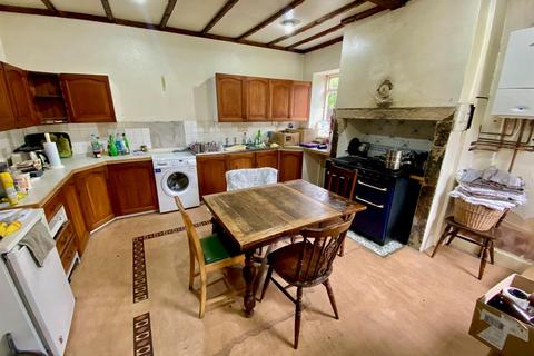 4 bedroom semi-detached house for sale, Queen Street, Mirfield