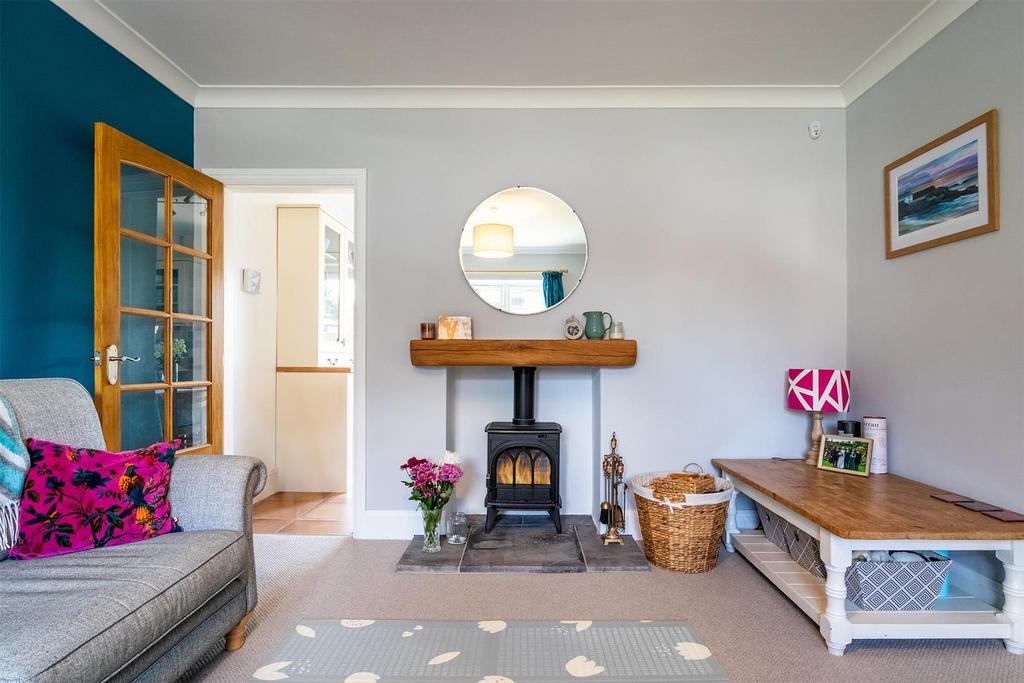 Guy Road, Kenilworth 3 bed end of terrace house for sale £324,950