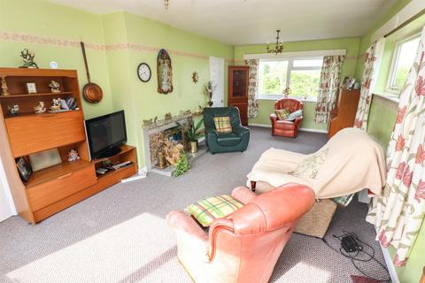 3 bedroom detached bungalow for sale, Gronwen Wharf, Moreton