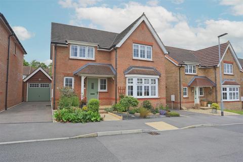 4 bedroom detached house for sale, Toll House Way, Chard