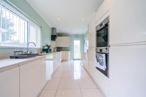 3 bedroom detached house for sale, Franklyns Close, Plymouth