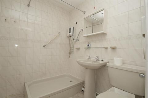 2 bedroom retirement property for sale, Orchard Walk, Watlington