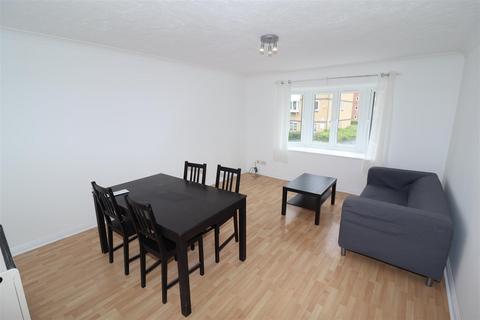 2 bedroom apartment to rent, Sheppard Drive, South Bermondsey