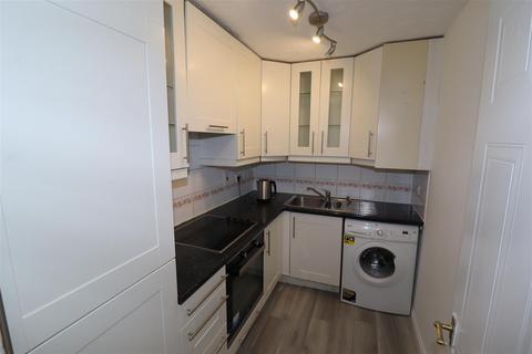 2 bedroom apartment to rent, Sheppard Drive, South Bermondsey
