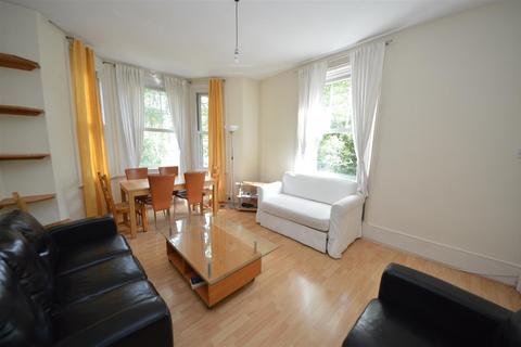 2 bedroom flat to rent, Greencroft Gardens, South Hampstead NW6