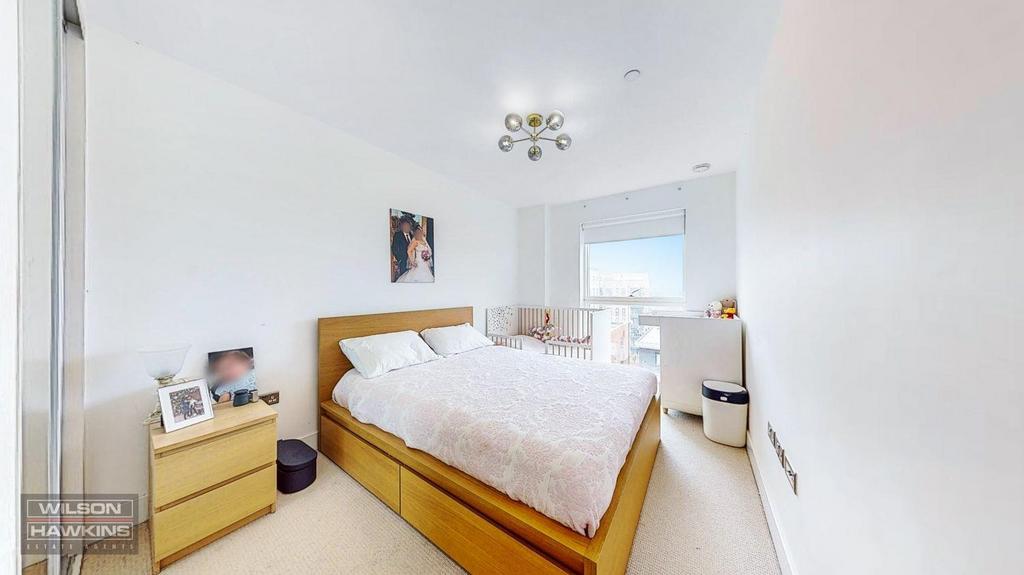 65 Masters Court, Lyon Road - TKOy30u ZE21 N0x De X8h U