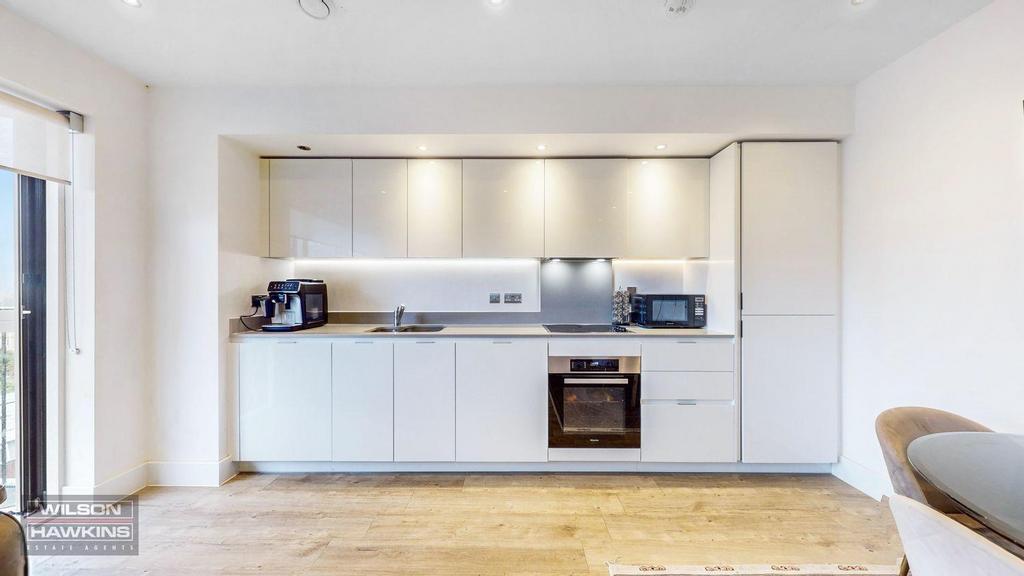65 Masters Court, Lyon Road - b YBe Zk ZOd Dji ND3c5i1z