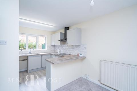 38 Fossdale Moss, Leyland, PR26 7AT