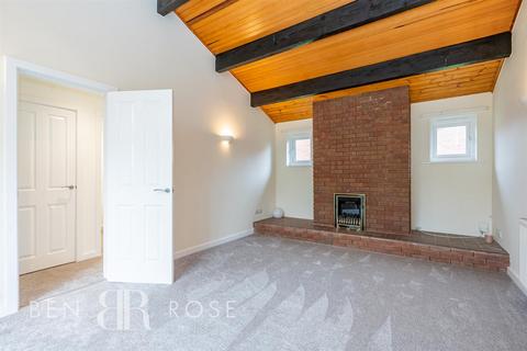 38 Fossdale Moss, Leyland, PR26 7AT