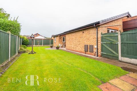 38 Fossdale Moss, Leyland, PR26 7AT