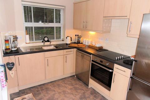 2 bedroom apartment to rent, St. Andrews Close, Lancaster