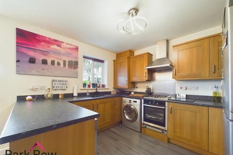 4 bedroom semi-detached house for sale, Southlands Close, South Milford, Leeds