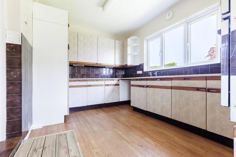 2 bedroom chalet for sale, Chelmsford Road, Barnston, Dunmow