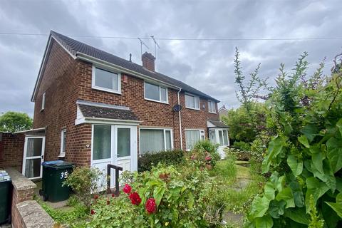 3 bedroom semi-detached house to rent, Ringwood Highway, Coventry, *No Chain*
