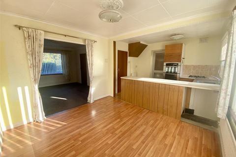 3 bedroom semi-detached house to rent, Ringwood Highway, Coventry, *No Chain*