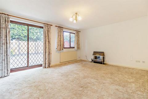 2 bedroom detached bungalow for sale, Clayworth Drive, Doncaster DN4