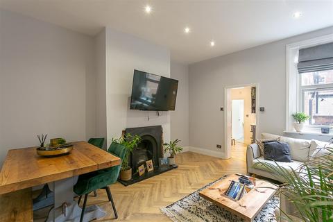2 bedroom flat to rent, Mayfair Road, Jesmond, Newcastle upon Tyne