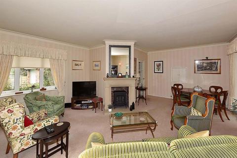 4 bedroom detached house for sale, Peters Close, Prestbury, Macclesfield