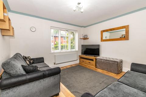 3 bedroom semi-detached house for sale, Barberry Close, Broadheath, Altrincham