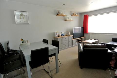 2 bedroom maisonette for sale, Feltham Hill Road, Ashford TW15