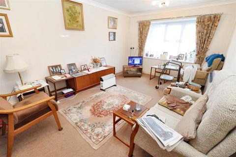 2 bedroom retirement property for sale, Barnet Lane, Elstree, Borehamwood