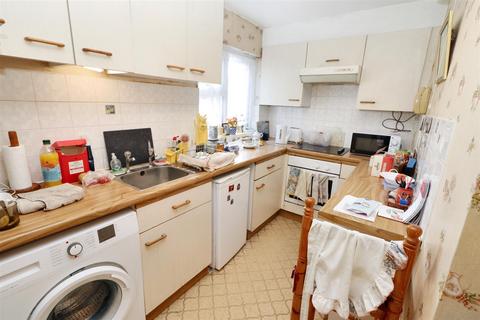 2 bedroom retirement property for sale, Barnet Lane, Elstree, Borehamwood