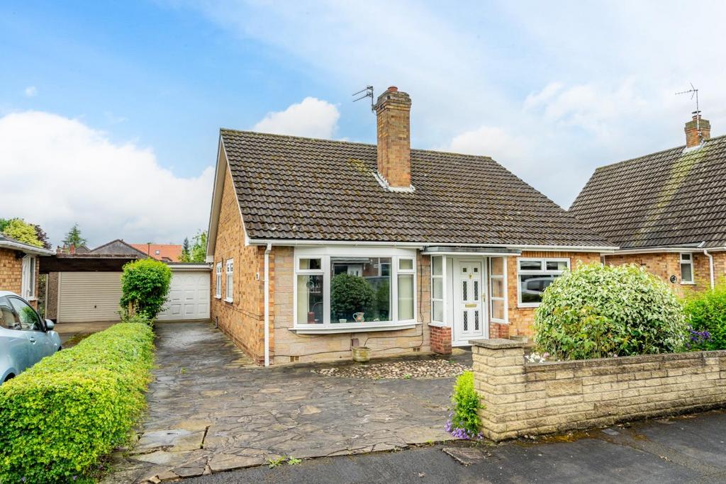 Kingsthorpe, York 2 bed detached bungalow for sale £400,000