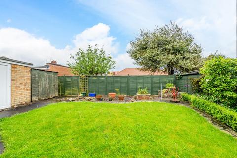 2 bedroom detached bungalow for sale, Kingsthorpe, York