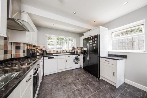 3 bedroom semi-detached house for sale, Old London Road, Badgers Mount TN14