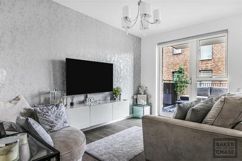 1 bedroom flat for sale, Welham Road, London N14