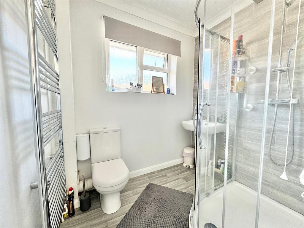 Shower room.jpg