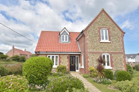 3 bedroom detached house for sale, Gunner Close, Mundesley, Norwich