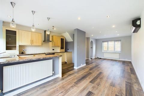 3 Greystoke Drive, Ruislip, HA4 7YL