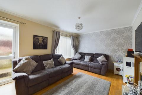 3 bedroom terraced house for sale, Church Approach, Garforth, Leeds