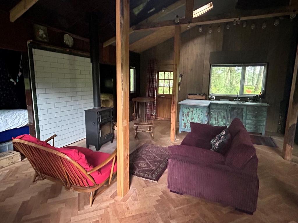 Living area 2.jpg