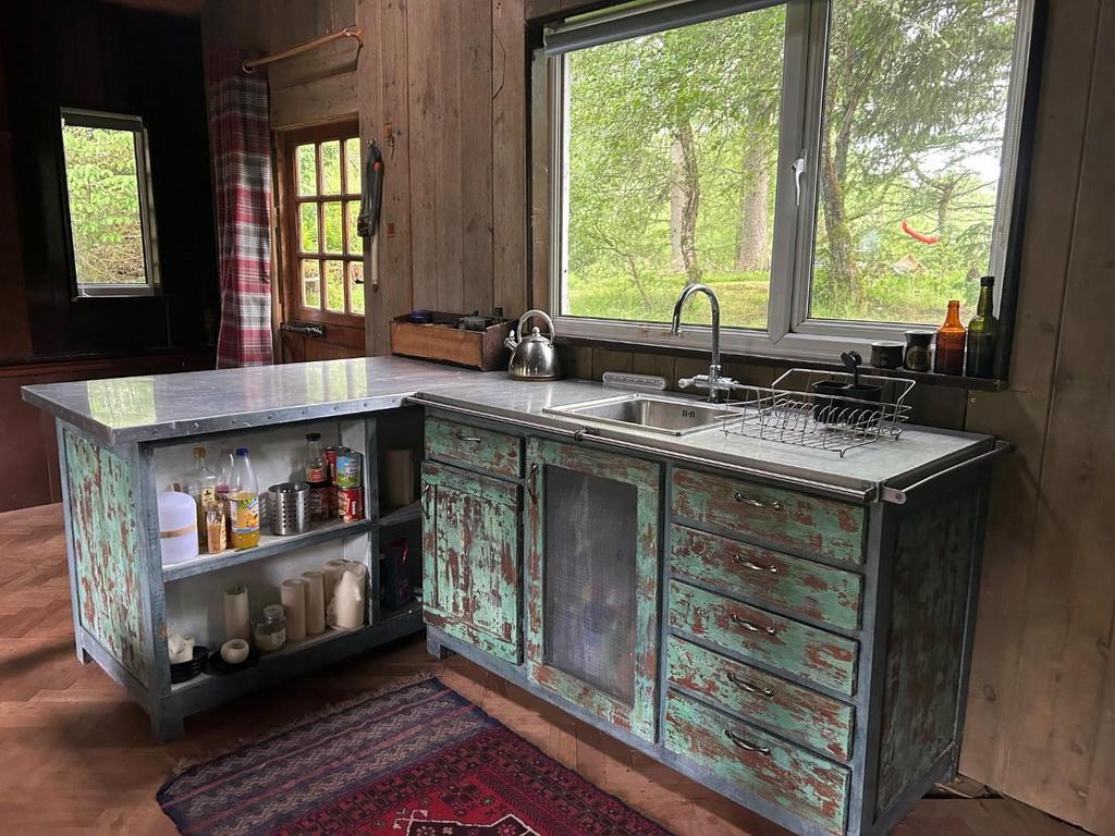Kitchen area.jpg