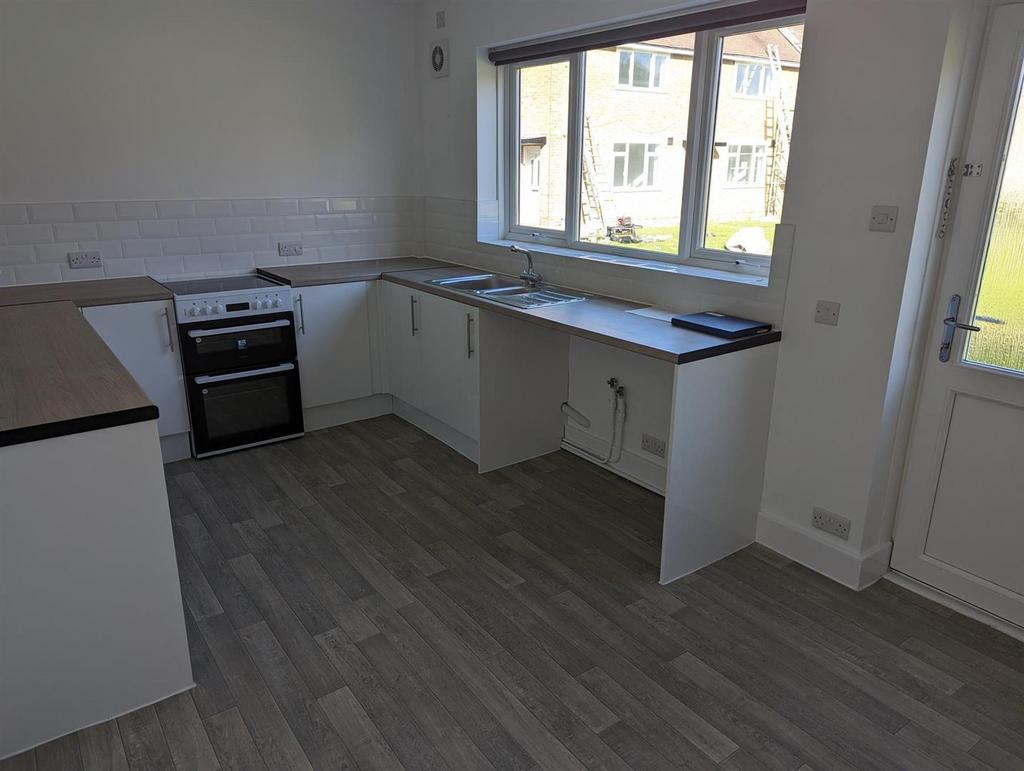 Kitchen - new.jpg