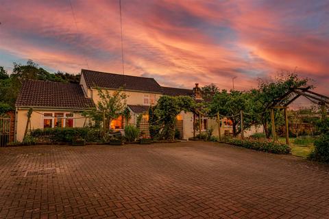 6 bedroom detached house for sale, Thornton Common Road, Thornton Hough, Wirral