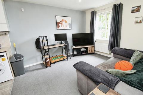 1 bedroom flat for sale, 38 Chartwell Drive,, Bradford BD6