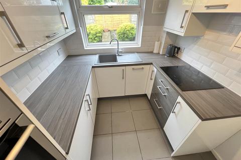 3 bedroom end of terrace house for sale, Stewart Close, Heswall, Wirral