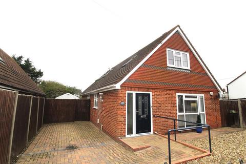 3 bedroom detached house for sale, Warden View Gardens, Leysdown-On-Sea, Sheerness