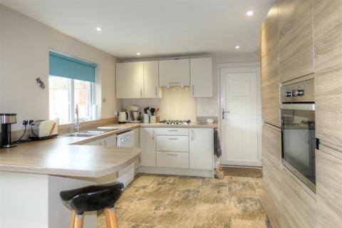 54 Abbots Way, Morpeth, NE61 2LZ