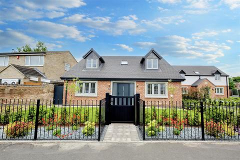 5 bedroom house for sale, High Road, Chilwell, Nottingham