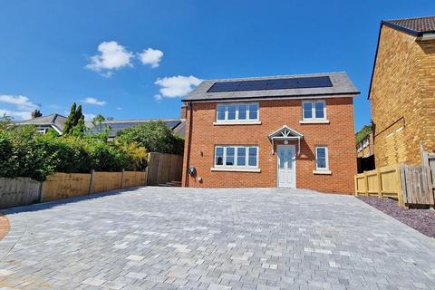 4 bedroom detached house for sale, Upper Street, Quainton