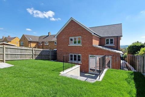 4 bedroom detached house for sale, Upper Street, Quainton